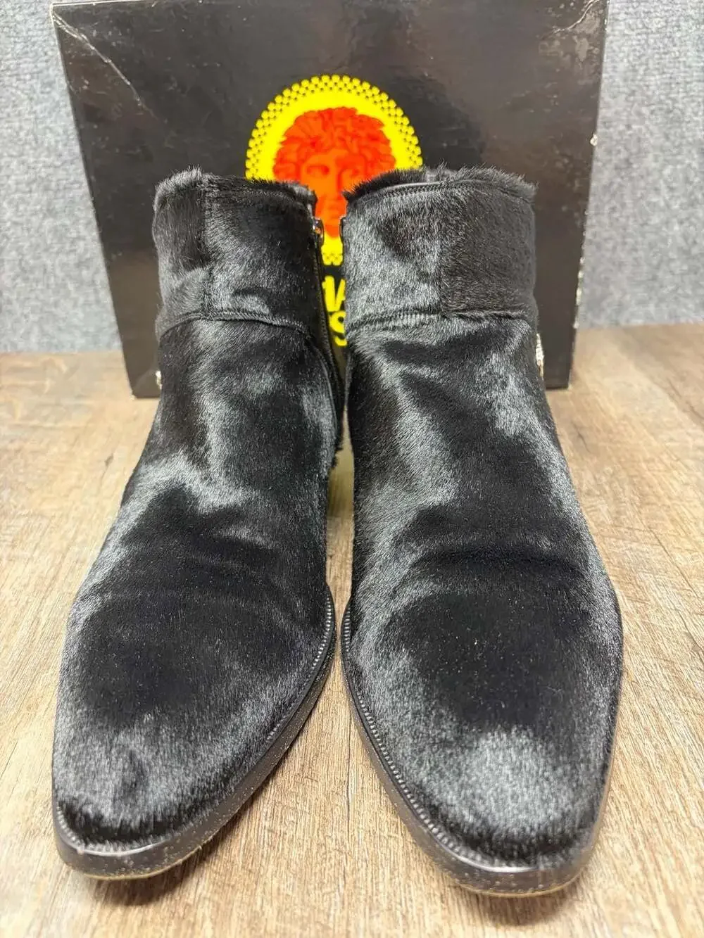 Vintage Gianni Versace, Itallian Mens size 9 Pony Shoes heeled boot 10687-1224